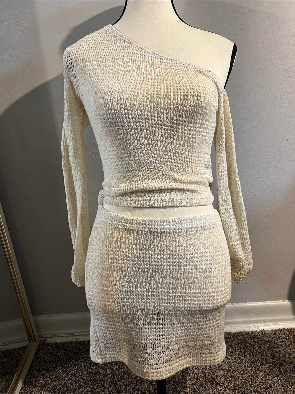 Missguided + Ivory One-Shoulder Knit Dress